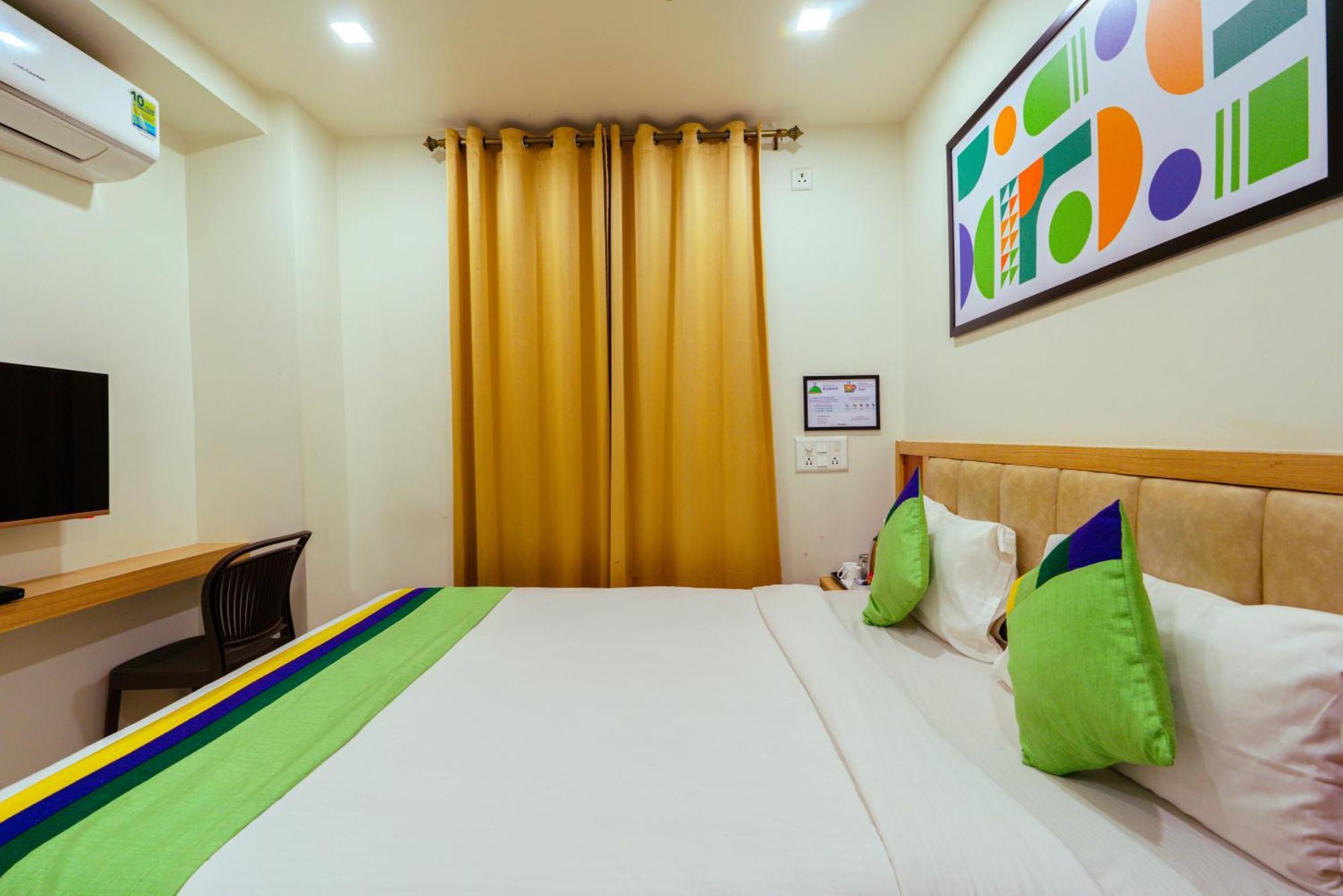 Treebo Elmas Grand Hotel Bangalore Exterior foto